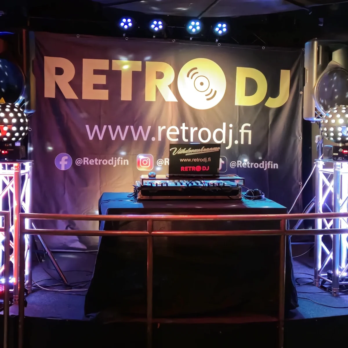 Retro DJ